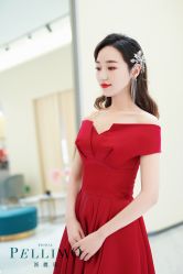 -派丽莫Pellimo原创设计婚纱品牌
