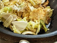 -粘豆包柴火铁锅炖