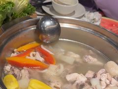 -烹然四季椰子鸡火锅(姚家园万象汇店)