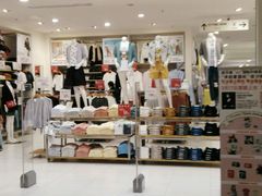 -优衣库(广州天河领展广场店)