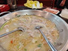 -老来福·非遗酸汤兔(凯旋路店)