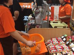 -来伊份(仙霞路二店)