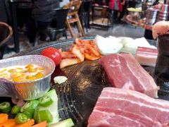 -豚豚家돈돈가韩国锅盖烤肉(新北万达店)