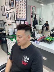 -极剪男士理发