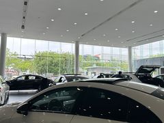 -北京鹏龙瑞星奔驰4s店(来广营店)