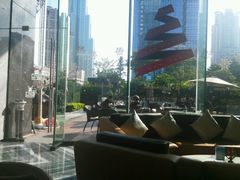 -深圳温德姆至尊酒店·大堂吧·户外花园