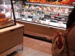 面包甜点陈列柜-巴黎贝甜(大宁国际商业广场店)