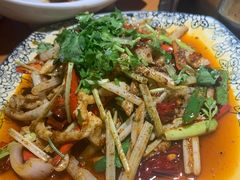 -大众跷脚牛肉馆·非遗传承单位(峨眉山店)
