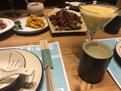 -临界音乐酒馆·小龙虾·江湖菜(华熙LIVE·鱼洞店)