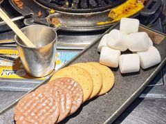 夹心棉花糖配朱古力威化饼-炑八韩烤(琼华店)