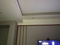 -宸玥酒店(成都西南财大地铁站店)