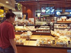 面包甜点陈列柜-莉莲蛋挞(日月光店)