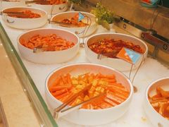 自助取餐区-绿岛港轩海鲜烤肉涮锅自助餐厅