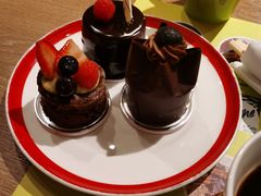 -咖啡苑自助餐厅·中国大饭店