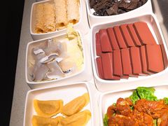 -海底捞火锅鲜切牛肉主题店(长寿路店)