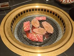 -山川小町·极番烧肉(新地假日广场店)