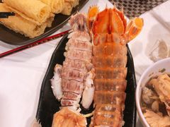 -鲜入围煮花胶鸡海鲜火锅