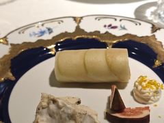 -LESCEDARS Brasserie Bistro香柏树