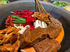 -四小区火锅·巷子里的重庆火锅(花照壁店)