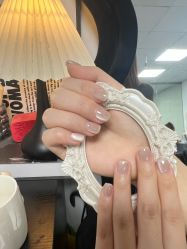 -芊屿芊浔美甲