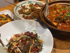 -一坐一忘云南菜(嘉里中心店)
