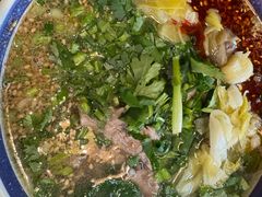 -云阿蛮云南生烫牛肉米线(奉贤路店)