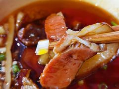 -拈签一笑黄牛肉辣卤串串