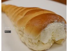 奶油牛角包-新侨三宝乐面包店(崇文门店)