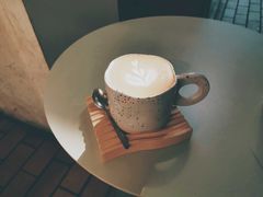 肉桂拼配拿铁-UNIUNI(凯瑟琳广场店)