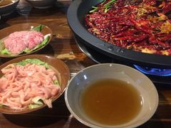 -黄潇洒老火锅(九眼桥宏济巷店)