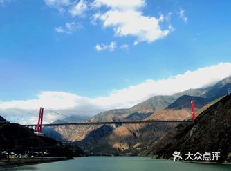 大渡河大桥，也叫兴康特大桥，果然不愧是网红桥