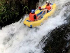 -罗田大别山峡谷漂流