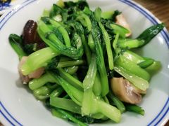 青菜双菇-君东记本帮面馆(天钥桥路店)