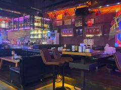 -喜鹊音乐酒馆(西街店)