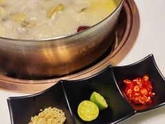 -洪氏嗨捞·猪肚鸡火锅(阳光天地店)