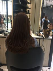 -HAIR CORNER