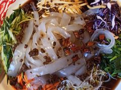-闯关东东北农家菜(崂山石老人店)