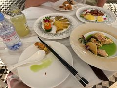 -浅深(世茂滨江精品店)