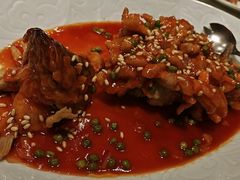 松鼠桂鱼（称重50g起）-梅龙镇酒家(南京西路总店)