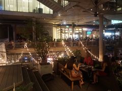 -ROAST coffee & eatery