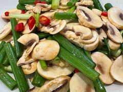 小葱拌口蘑-英兰朝族饭店(河南桥头店)