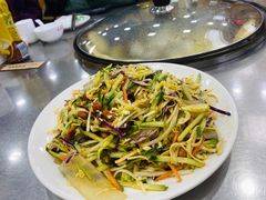 -屯老二农家铁锅炖·行业领军者(梅江店)
