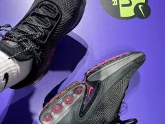 -NIKE武汉品牌体验店