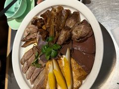 -潮界(LU·ONE凯德晶萃广场店)