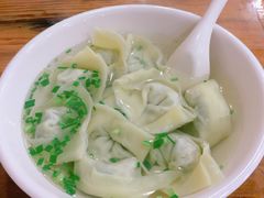 荠菜肉馄饨-潘国仙耳光馄饨(黄家阙路店)