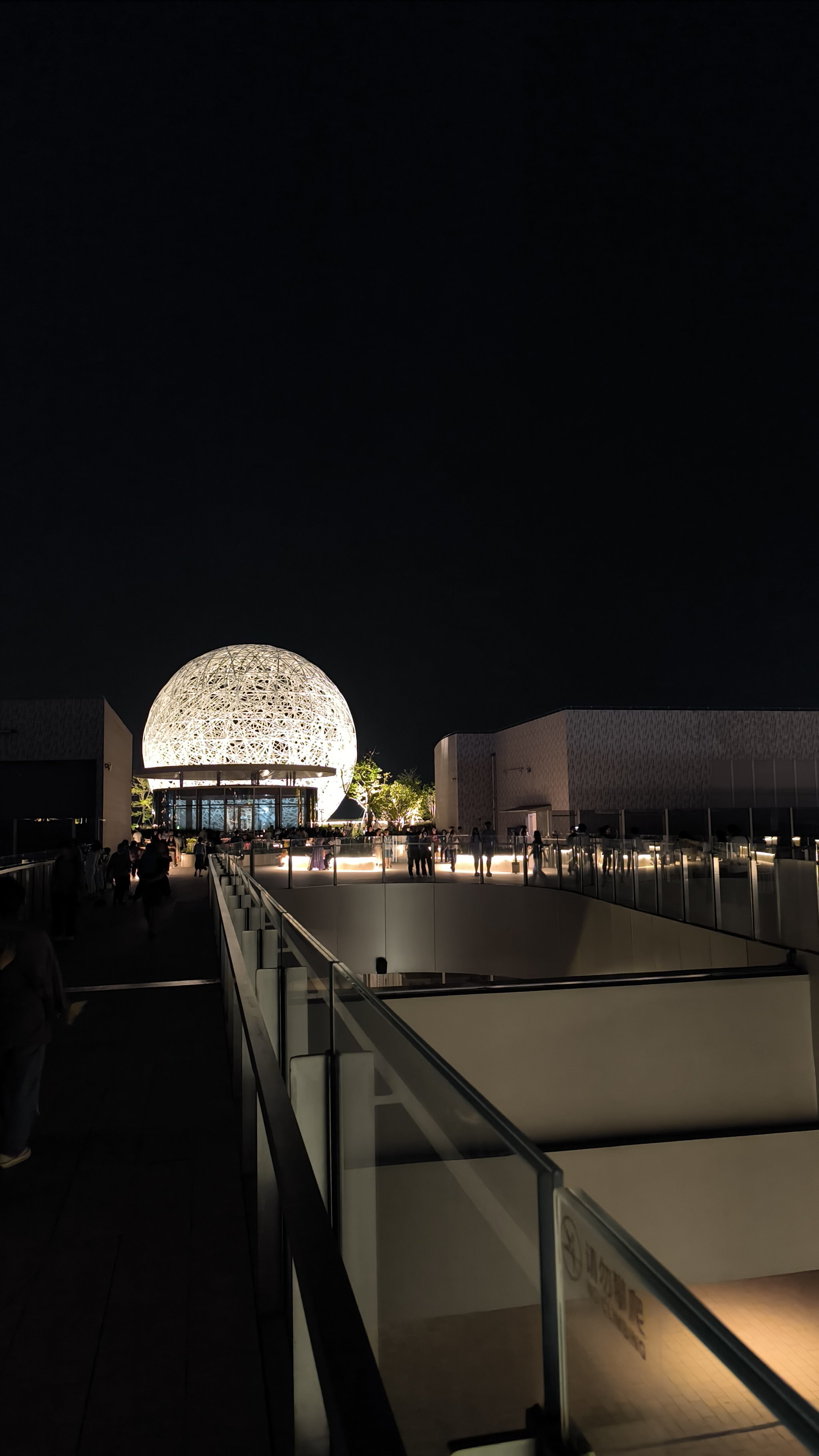 探秘深圳蛇口k11天台夜景
