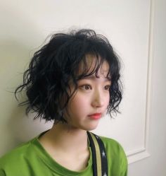 -变画·发型STUDIO