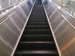 -蓝天路(地铁站)