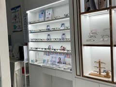 -精视达眼镜•专业儿童配镜中心(学府大道店)