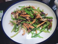 椒麻手撕鸡-臻吃客主题餐厅(人民路店)